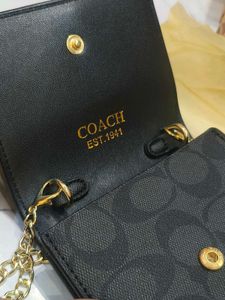 Coach Mini crossbody box packing 🤗