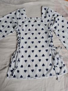 HANDMADE Cute Heart Print Square Neck Top