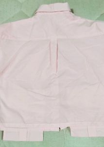 Classic 🔥 Pink Cropped Button-Up Shirt