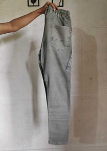 Stylish Grey Cargo Jeans