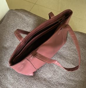 Ladies handbag With 2 Compartments.