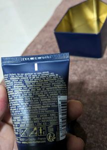 YVES ROCHER BODY LOTION AND SCUB GIFT PACK