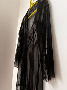 Elegant Black Lace Robe