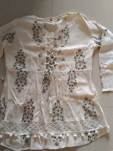 Printed White Top