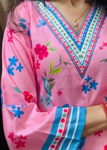 Beautiful Pink Floral Print Kurta