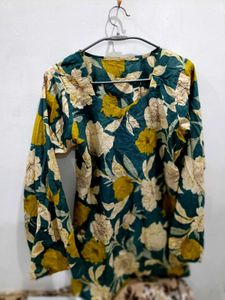 Boho Floral Print Long Sleeve Top