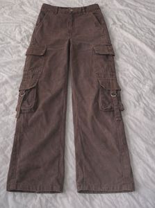 Brown Cargo Pants - Trendy Style!