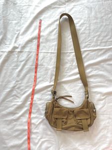 Stylish Tan Hobo Bag with Pockets