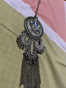 2 Elegant Neckpiece
