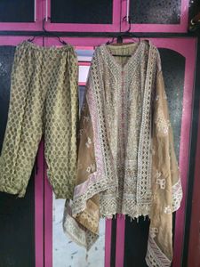full embroidered pakistani suit