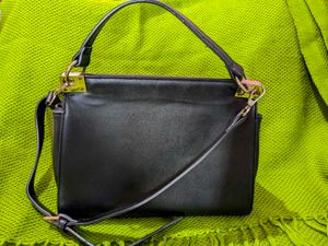 Forever New Satchel 👜