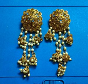 Elegant Gold Pearl Dangle Earrings