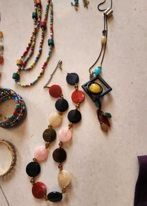 Assorted Women's Jewellery Set