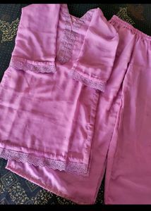 Pakistani Beautiful Lavender Kurta Set