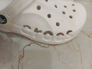 crocs