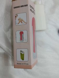 roll-on waxing applicator with wax