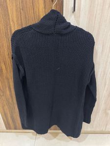 Cozy Black Knit Cardigan with Pockets