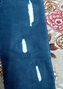 Distressed Wide Leg Jeans