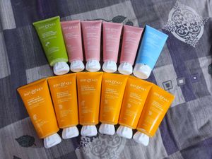 Dot & Key Face Wash Lot