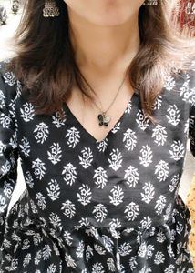 Stylish Black &amp; White Printed Kurta
