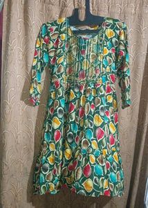 Leaf Print Gorgeous short kurti!!