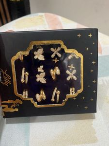 Elegant Gold-Tone Ring Set (Anti tarnish)