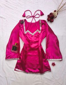 Hot pink Laila corset kurti 🌸🦢
