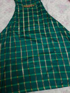 Elegant Green Plaid Ethnic Gown