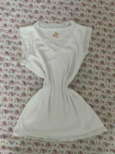 Elegant White Lace Trim cami top💮