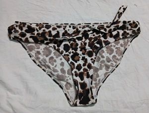 💛 Leopard Print Bikini Bottom