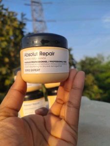 1 Piece L'Oreal Absolut Repair Hair Mask