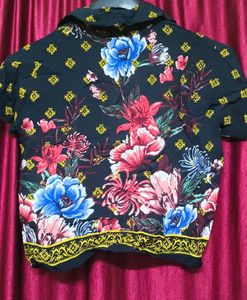 Floral Print Button-Up Blouse (XS)