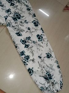 White Floral Girls Dress✨