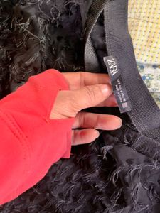 zara Black Textured Balloon Sleeve Top