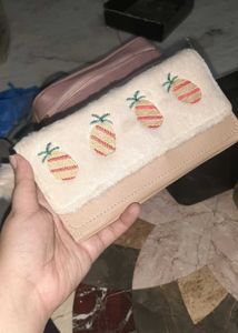 Cute Embroidered Pineapple Wallet❤