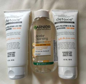 Detoxie Anti-Pollution & De-Tan Face Wash