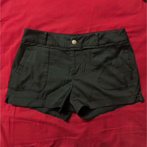 Chic Black Shorts