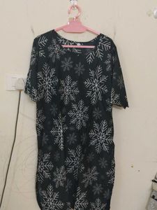 Black Snowflake Print Tunic Top