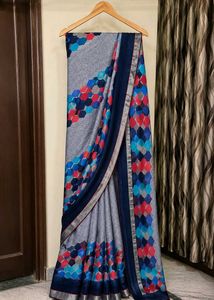 Stylish Grey Saree with Geometric Print