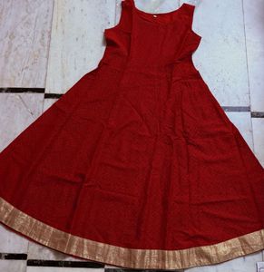 Cream embroidered Kurta with Red Zari Skirt