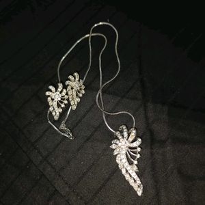 Silver Rhinestones Necklace Earrings Jewellery Set