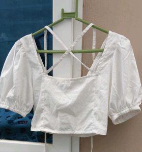Chic White Crop Top