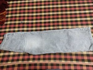Stylish Grey Wide-Leg Jeans