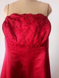 Elegant Red Strapless Gown