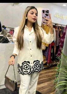 Stylish White Kurta Set with Rose Border