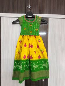 pure ikkat pattu Vibrant Yellow pavada