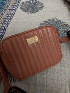 Kleio Crossbody Bag - Stylish &amp; Chic