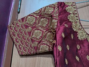 MAROON EMBROIDERY BLOUSE