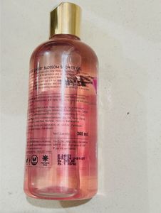 NYKAA Wonderlust Shower Gel