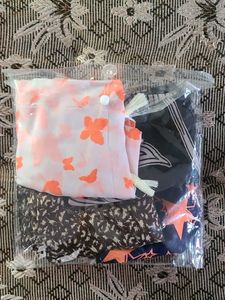 set of 4 scarfs